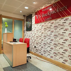 Russell Scott Backpackers Hostal
